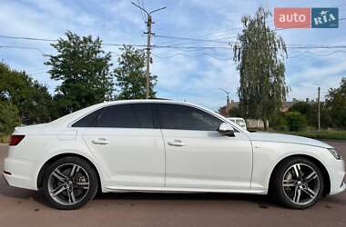 Седан Audi A4 2018 в 
