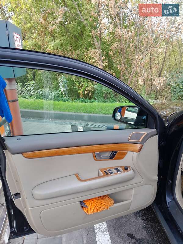 Седан Audi A4 2003 в Харькове