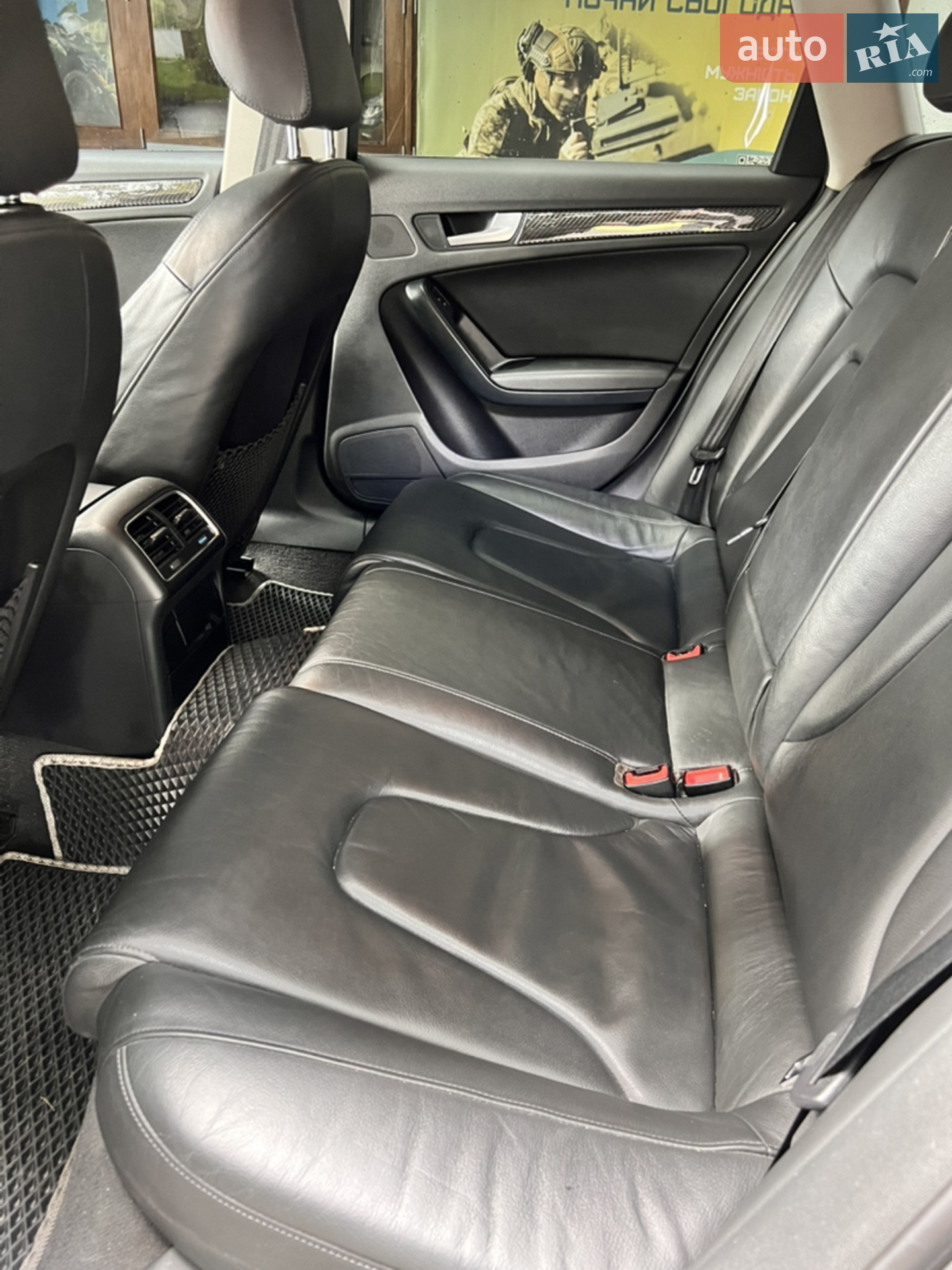2010 Audi A4 - мініатюра 30