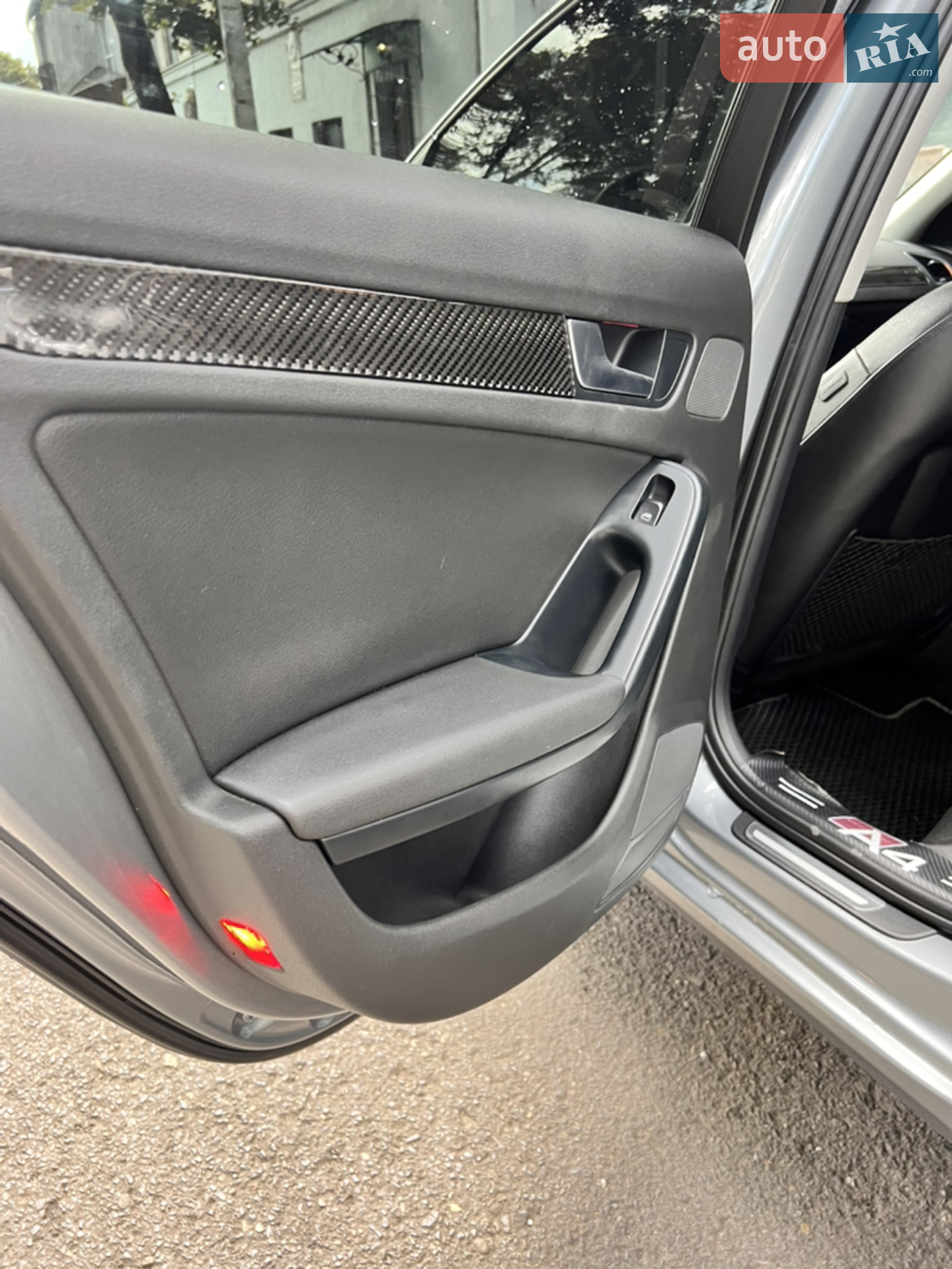 2010 Audi A4 - мініатюра 29