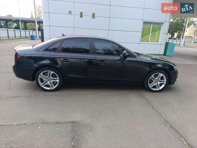 Седан Audi A4 2009 в Одесі