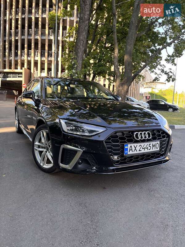 Седан Audi A4 2020 в Харкові