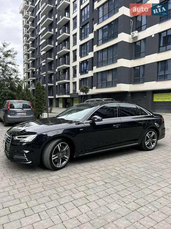 Седан Audi A4 2016 в Ивано-Франковске
