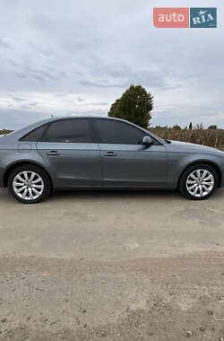 Седан Audi A4 2014 в 