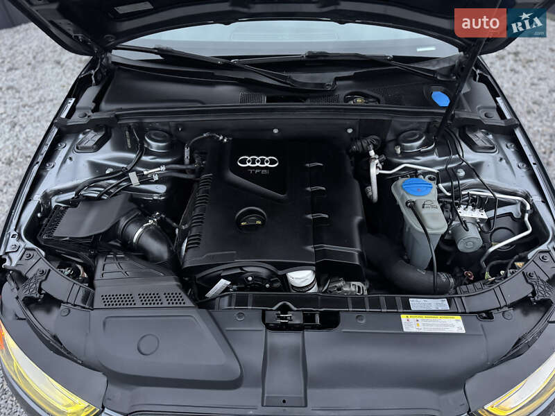 Седан Audi A4 2015 в Луцке