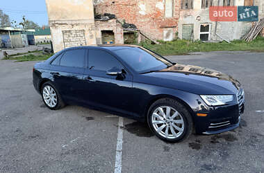 Седан Audi A4 2016 в 