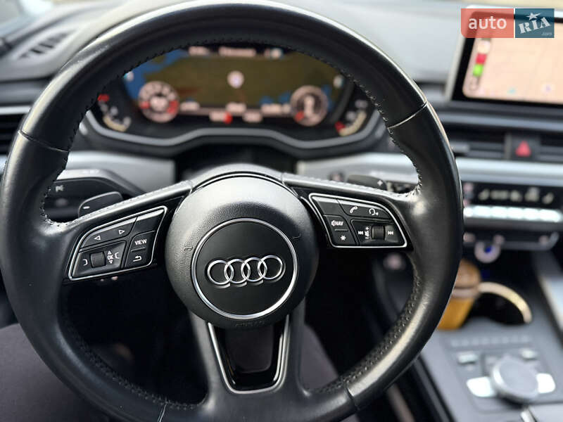 Седан Audi A4 2018 в Львове