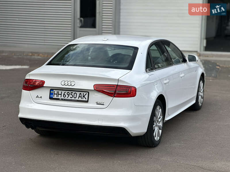 Седан Audi A4 2014 в Одесі