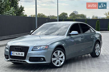 Седан Audi A4 2011 в Дніпрі