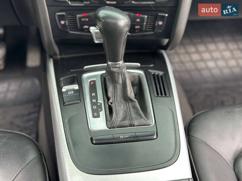Седан Audi A4 2011 в Дніпрі