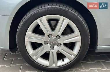 Седан Audi A4 2011 в 