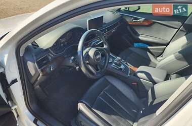 Седан Audi A4 2018 в 