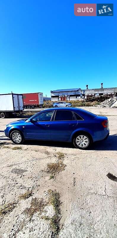 Седан Audi A4 2003 в Сумах