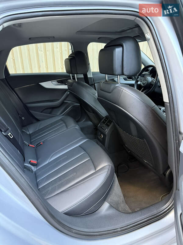 Седан Audi A4 2016 в Одессе