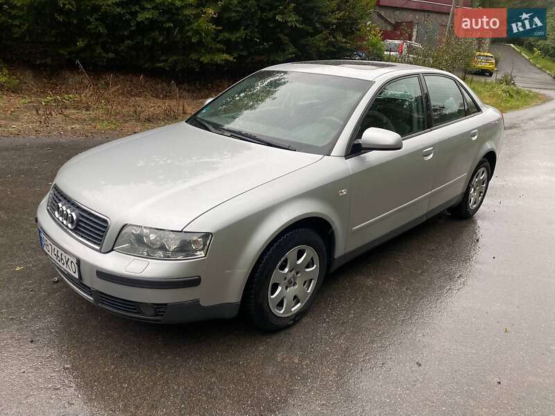 Седан Audi A4 2002 в 