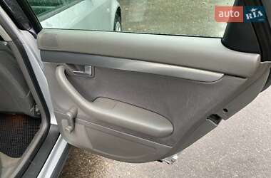 Седан Audi A4 2002 в 