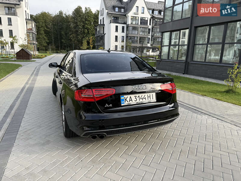 Седан Audi A4 2013 в Києві