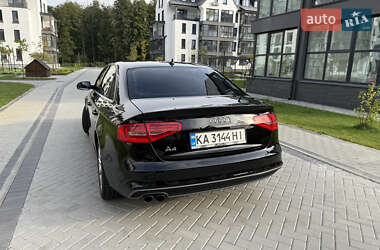 Седан Audi A4 2013 в 