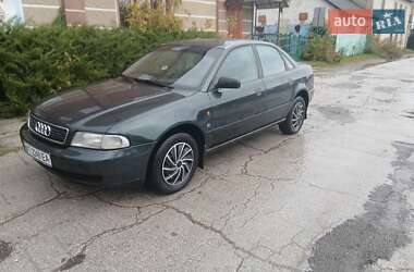 Седан Audi A4 1996 в 