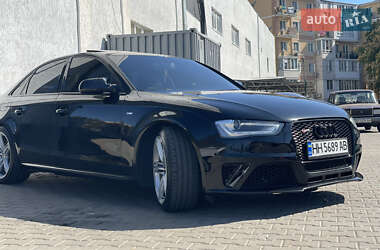 Седан Audi A4 2013 в Одесі