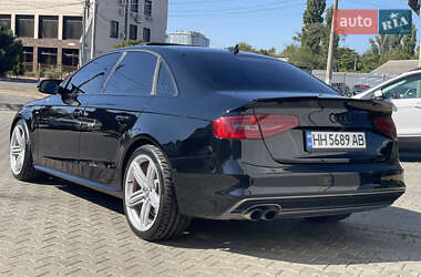 Седан Audi A4 2013 в Одесі
