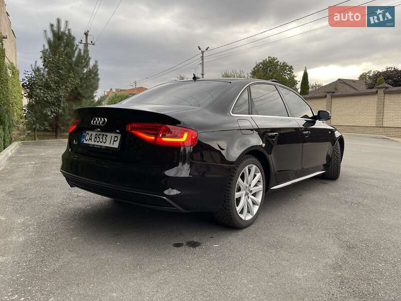 Седан Audi A4 2013 в Лубнах