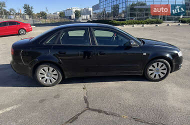 Седан Audi A4 2005 в 