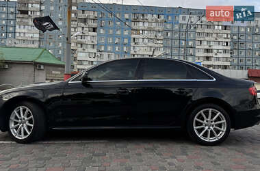 Седан Audi A4 2014 в 