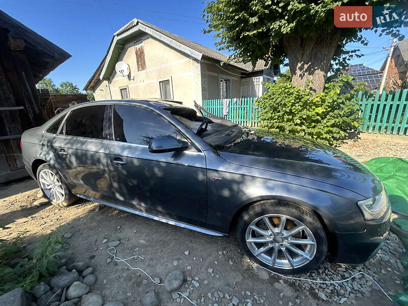 Седан Audi A4 2015 в Ивано-Франковске