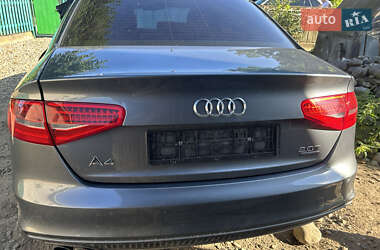 Седан Audi A4 2015 в 