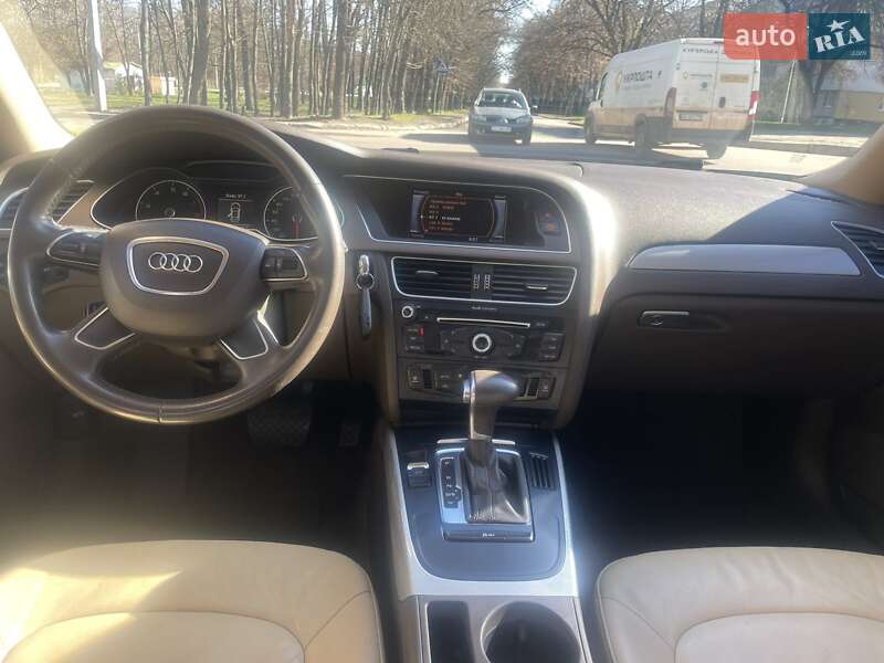 Седан Audi A4 2014 в Харькове
