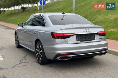 Седан Audi A4 2021 в 