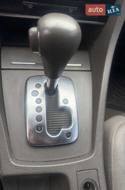 Седан Audi A4 2004 в 