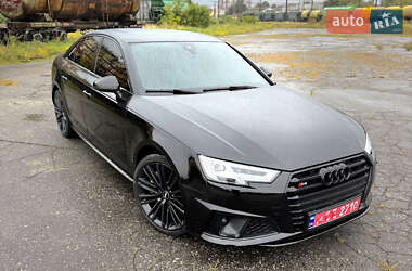 Седан Audi A4 2019 в Вінниці