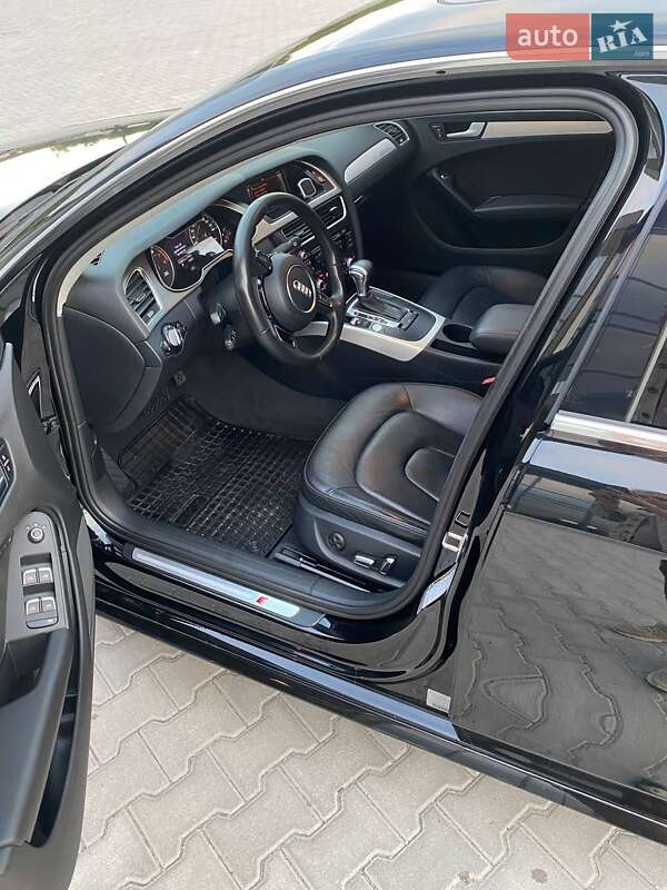 Седан Audi A4 2014 в Тернополе