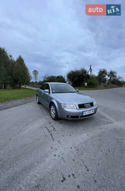 Седан Audi A4 2004 в Луцке