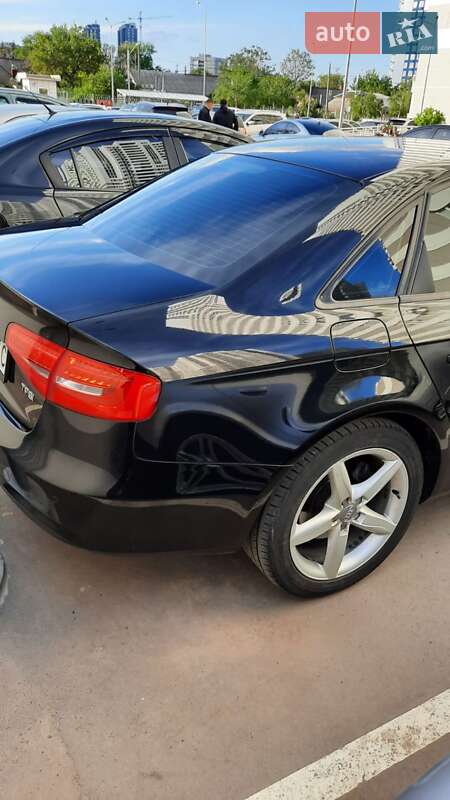 Седан Audi A4 2013 в Одессе