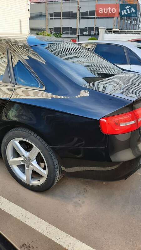 Седан Audi A4 2013 в Одессе