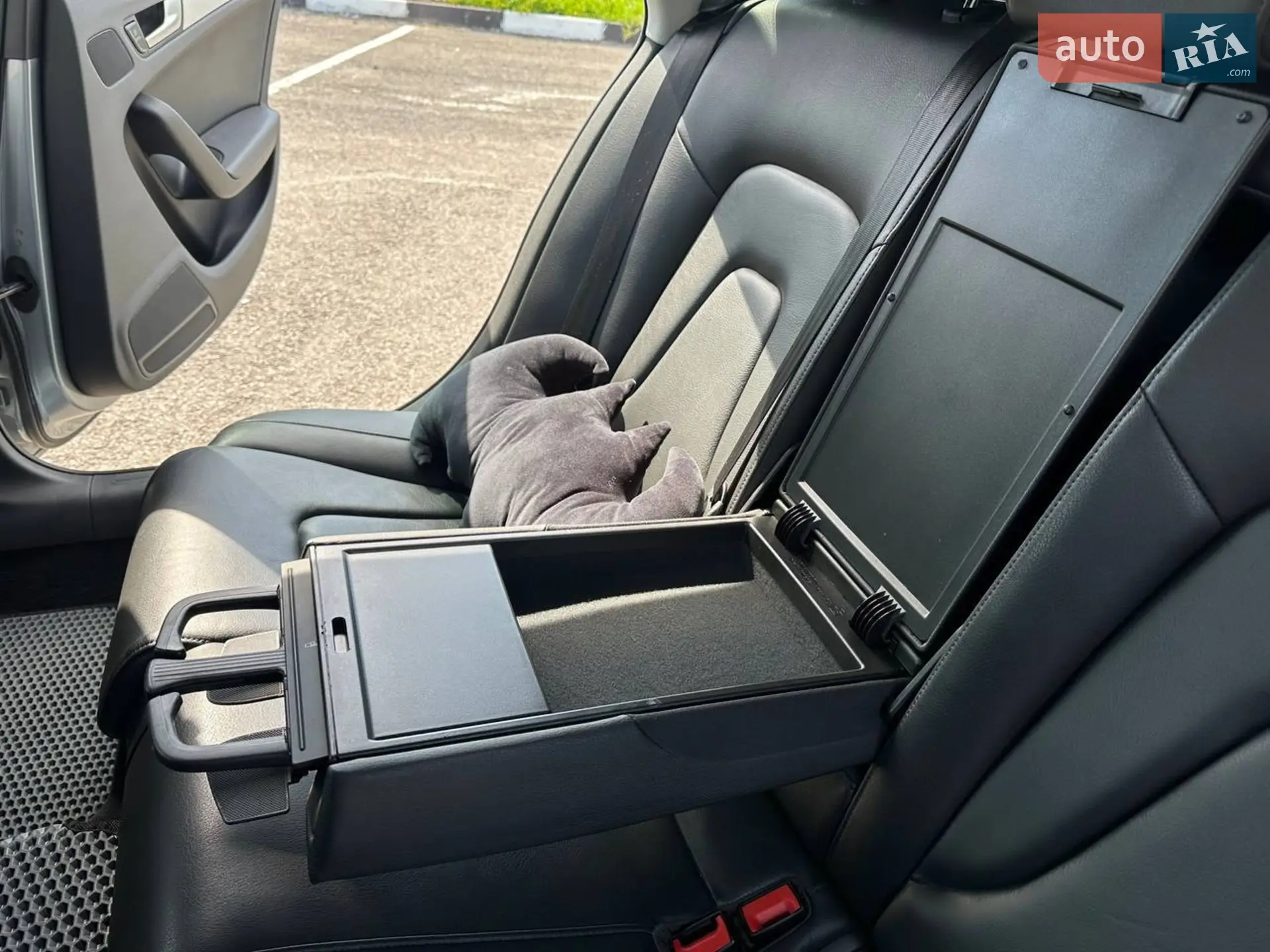 2010 Audi A4 - мініатюра 41