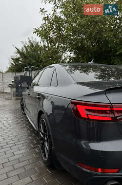 Седан Audi A4 2017 в 
