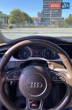 Седан Audi A4 2015 в 