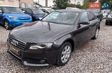 Седан Audi A4 2010 в 
