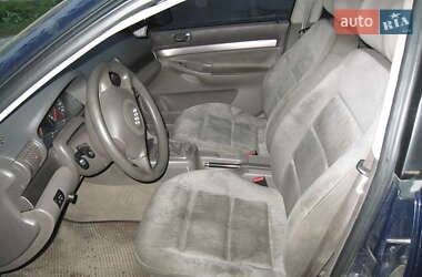 Седан Audi A4 1999 в 