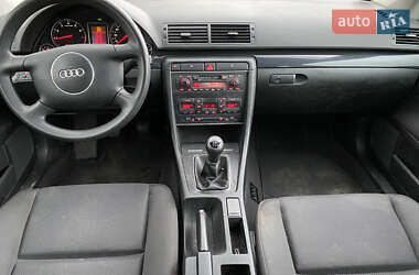 Седан Audi A4 2001 в 