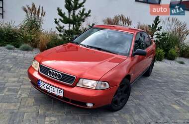 Седан Audi A4 1996 в 