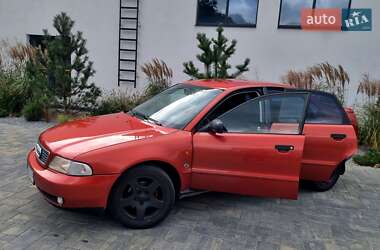 Седан Audi A4 1996 в 