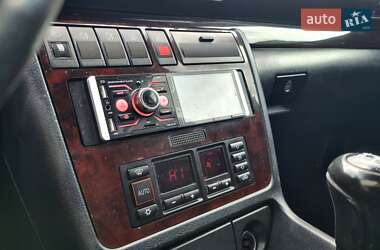 Седан Audi A4 1996 в 