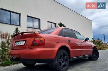 Седан Audi A4 1996 в 
