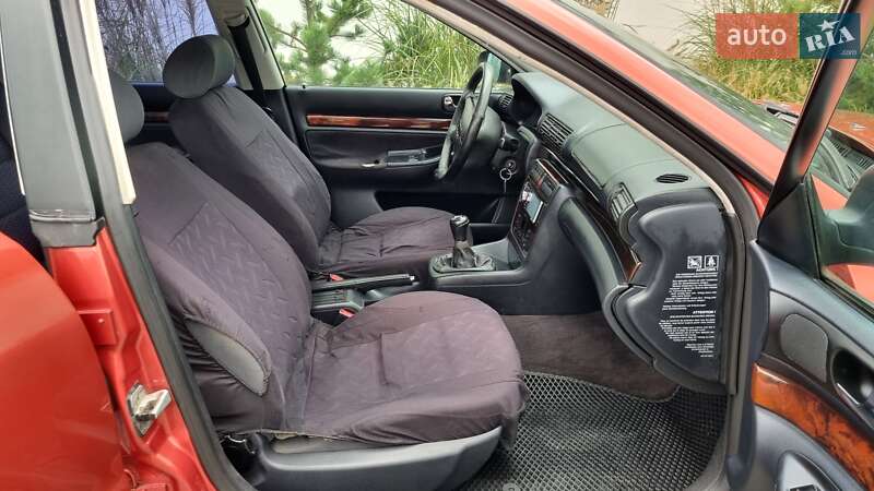 Седан Audi A4 1996 в Луцке