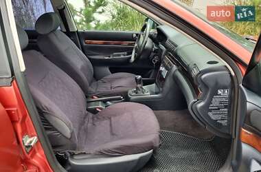 Седан Audi A4 1996 в 
